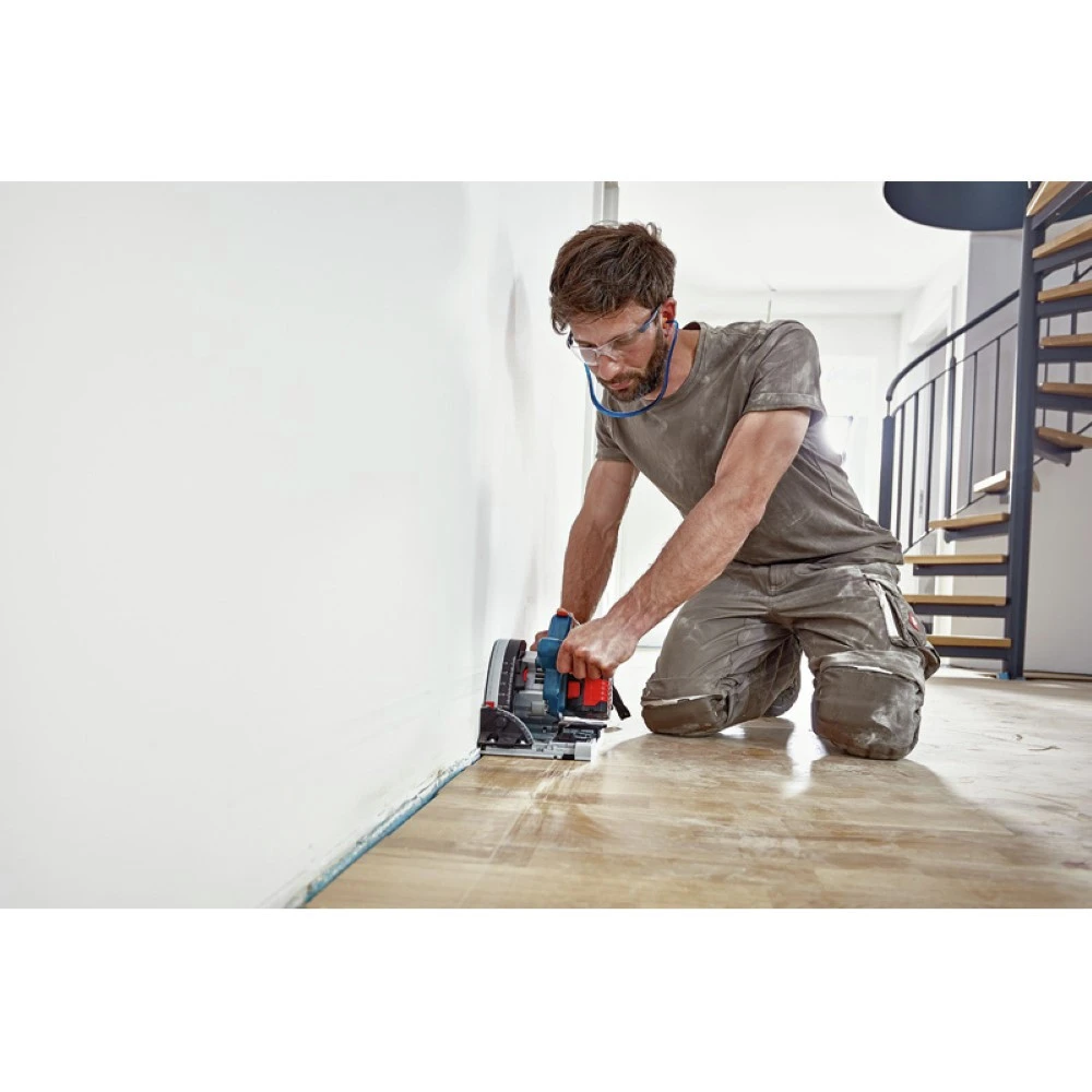 Bosch GKT18V-20GCL PROFACTOR 18V Cordless 5-1/2 In. Track Saw With BiTurbo Brushless Technology And Plunge Action (Tool Only) 11 Bosch GKT18V-20GCL PROFACTOR 18V Cordless 5-1/2 In. Track Saw With BiTurbo Brushless Technology And Plunge Action (Tool Only) - Image 11