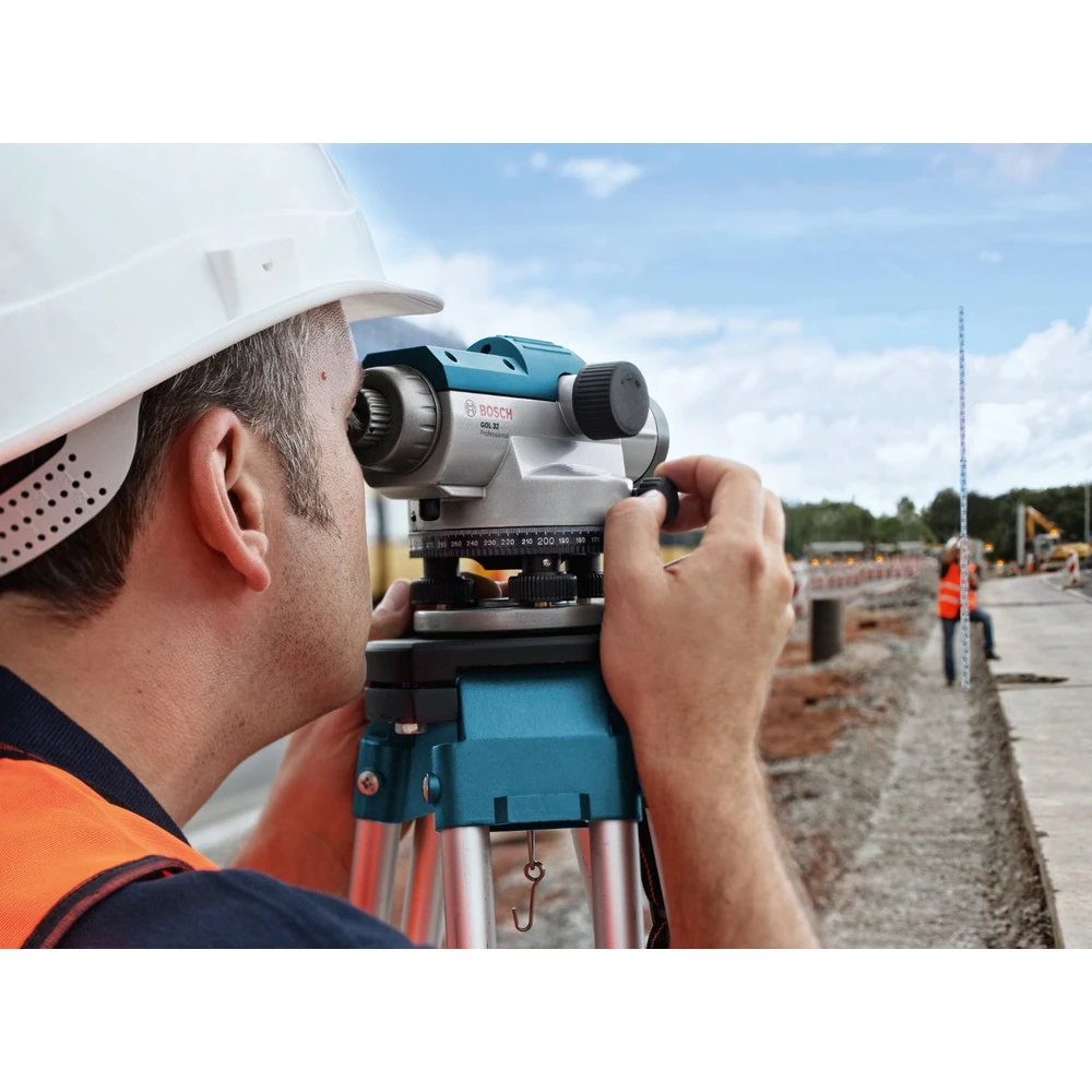 Bosch GOL32 32X Zoom Optical Level 2 Bosch GOL32 32X Zoom Optical Level - Image 2