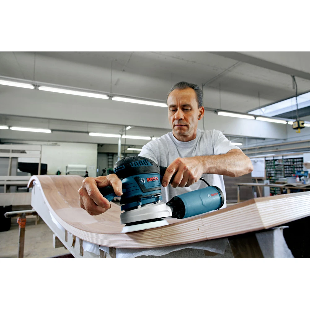 Bosch SR5R120 5 Pc 5 In. 120-Grit Sanding Discs For Wood 4 Bosch SR5R120 5 Pc 5 In. 120-Grit Sanding Discs For Wood - Image 4